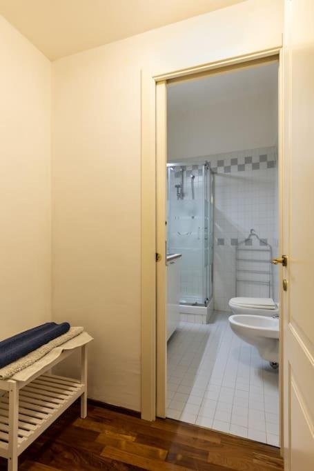 Suite In Via Del Pratello Bologna Exterior photo