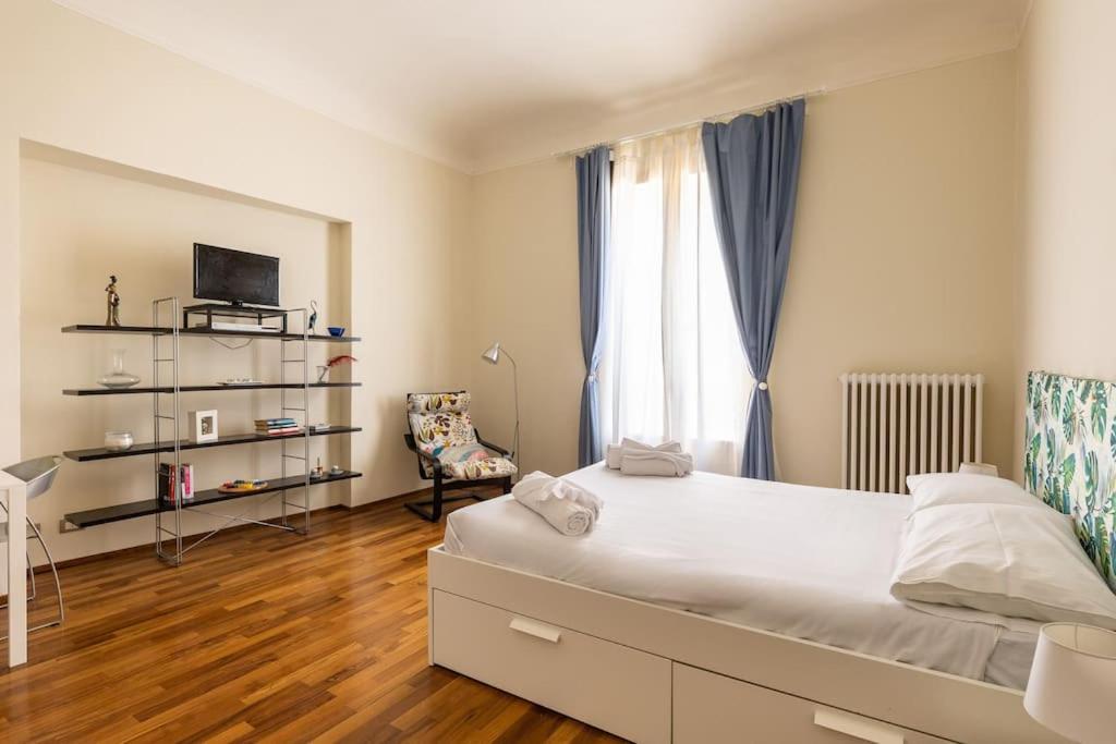 Suite In Via Del Pratello Bologna Exterior photo
